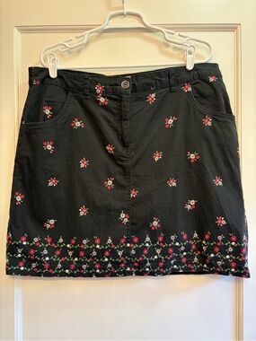Kendra Scott Black Midi Skirt with Pink & White Floral Embroidery